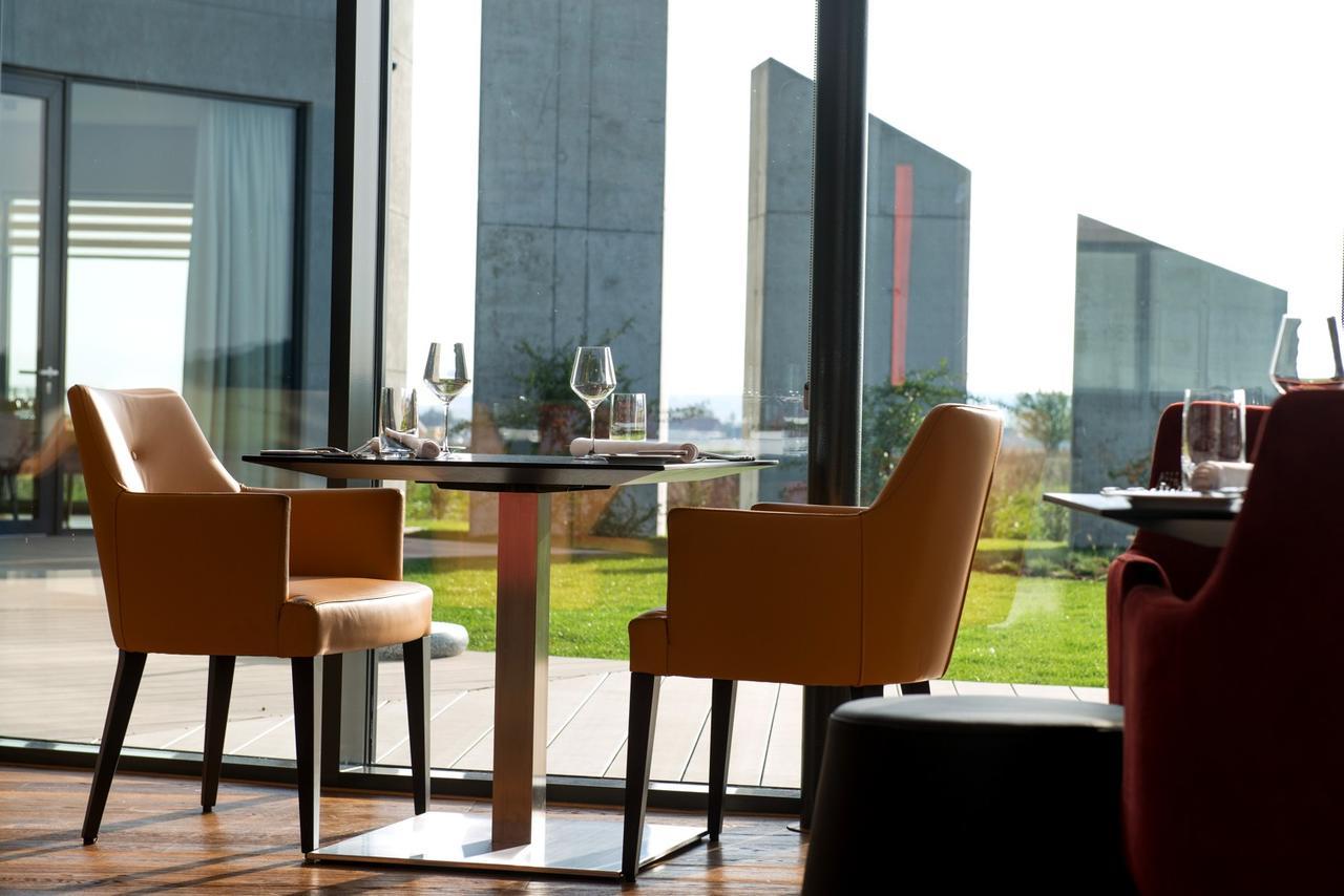 Mg Restaurace/Luxury Apartments Mladá Boleslav Kültér fotó